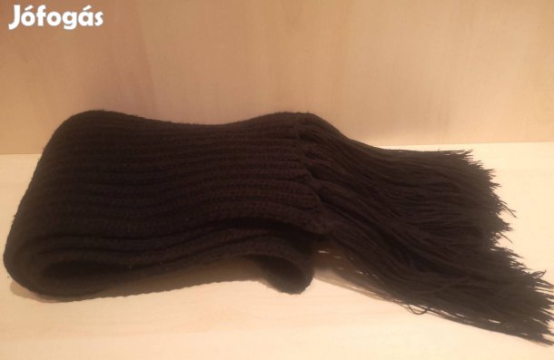 Hosszú fekete unisex sál