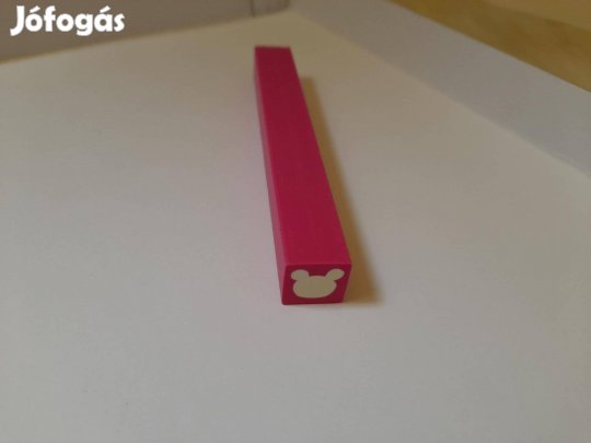 Hosszú piros macis radír