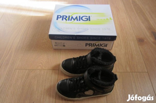 Hosszú szárú gyermek cipő (32-es méret)