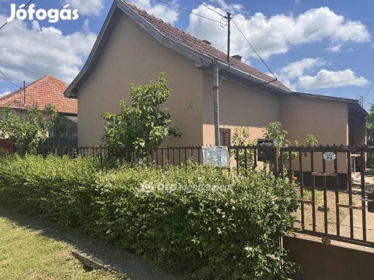 Hosszúpályii 60 nm-es ház eladó