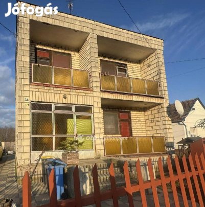 Hosszúpályii eladó 140 nm-es ház