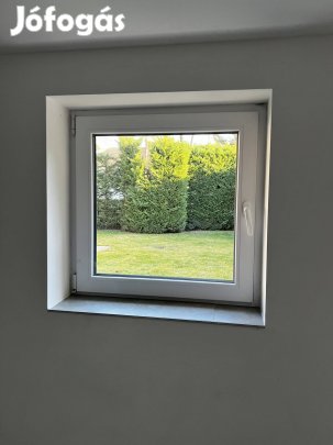 Hőszigetelt 60x60-as műanyag ablak, bontott