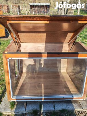 Hőszigetelt Kutyaház