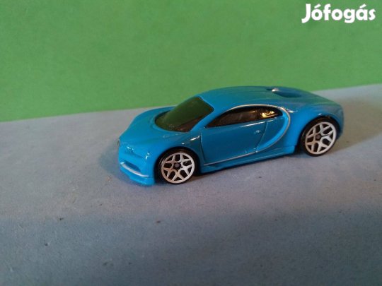 Hot Wheels - Bugatti Chiron - világoskék