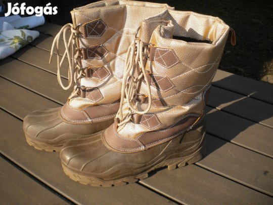 Hótaposó bundabéléses csizma 40-41 méret