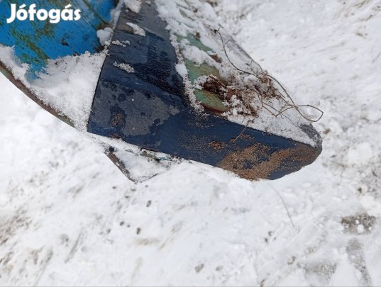 Hótoló,hó eke MTZ vagy T25 után való.