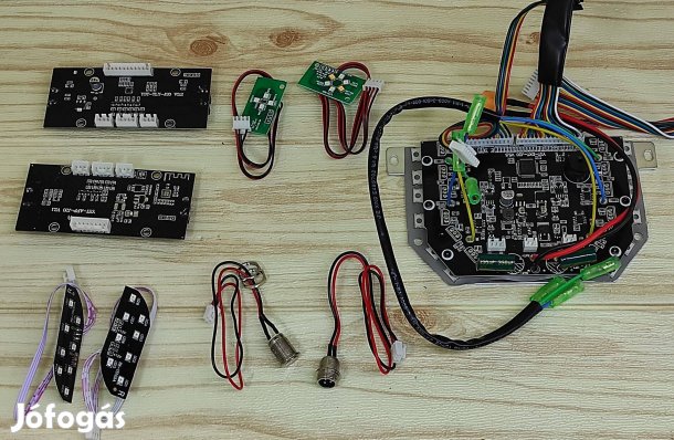 Hoverboard, cityboard, 6.5" 8" 10" méretű segway elektronika Fekete sz