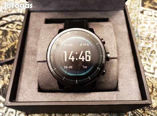 Huami Amazfit Stratos okos óra