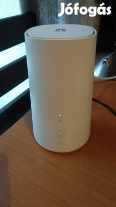 Huawei B528s-23a 4G+ router Kártyafüggetlen, WiFi 600Mbps