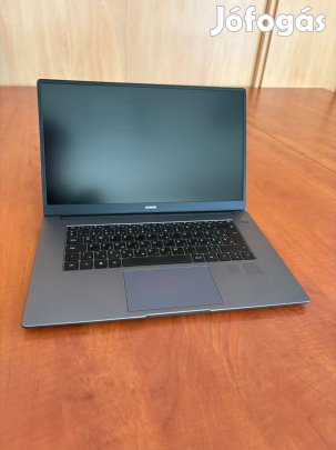 Huawei Matebook D 15 i3 - 10110U, 8GB ram, 256GB nvme SSD