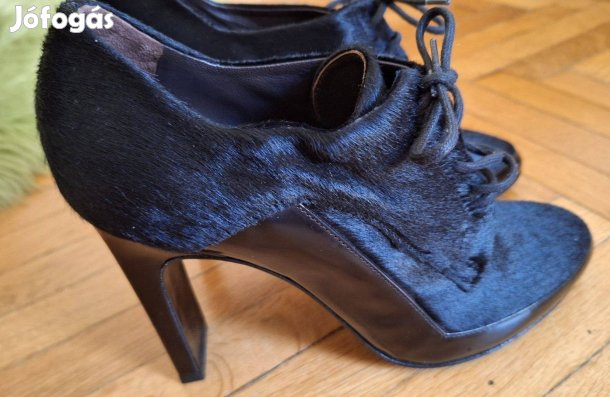 Hugo Boss 37-es női cipők