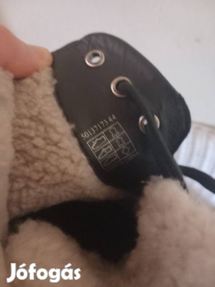 Hugo Boss bőr bakancs prémes