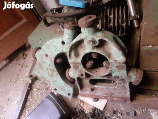 Huichon 5 ( koreai ) esztega álló és futóbáb