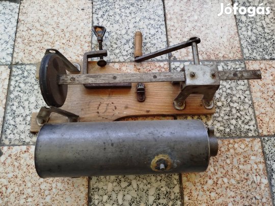 Hurka töltő eladó 