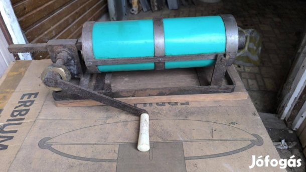 Hurkatöltő, kolbásztöltő