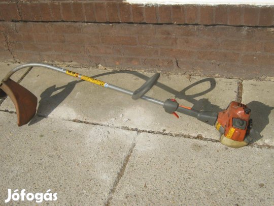 Husqvarna 323 C benzines fűkasza, szegélyvágó (2-es számú)