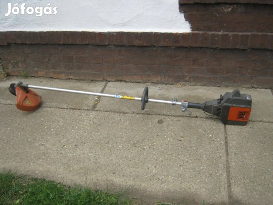 Husqvarna 32L benzines fűkasza