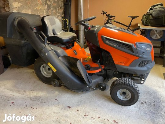 Husqvarna TS 142TX fűnyíró traktor