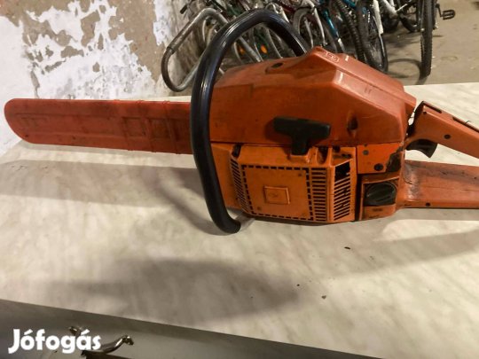 Husqvarna benzines láncfűrész! (61-es)