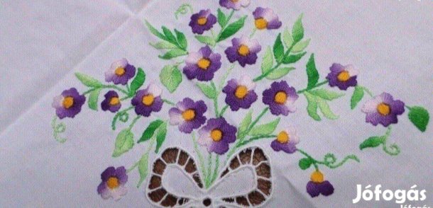 Húsvéti abrosz terítő Hímzett Új Hungarikum!