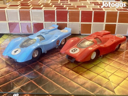 Húsvéti ajándék ötlet! 2 db Ites Autodraha Porsche versenyautó