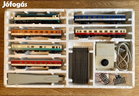 Húsvéti ajándék ötlet! Piko H0 Trans Europe Express terepasztal szet