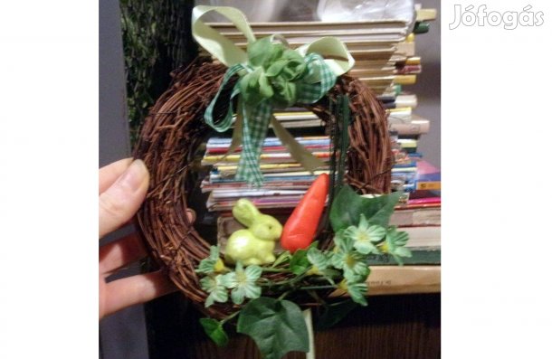 Húsvéti ajtó dísz ajtó kopogtató dekoráció Újpest központ közelében