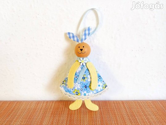 Húsvéti dísz, dekoráció, nyuszi/nyúl figura kék ruhában, 16 cm magas