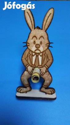 Húsvéti pénzátadó nyuszi. Vicces, vidám, de főleg pikáns nyúl