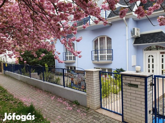 Húsvéti pihenés Hévízen a Lagúna Apartmanházban ***