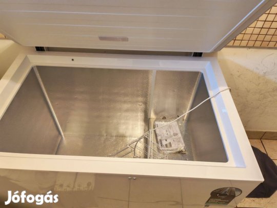 Hűtoláda 300 liter