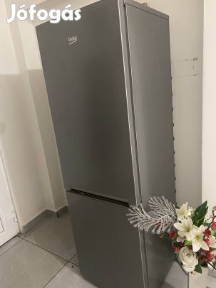 Hűtőszekrény