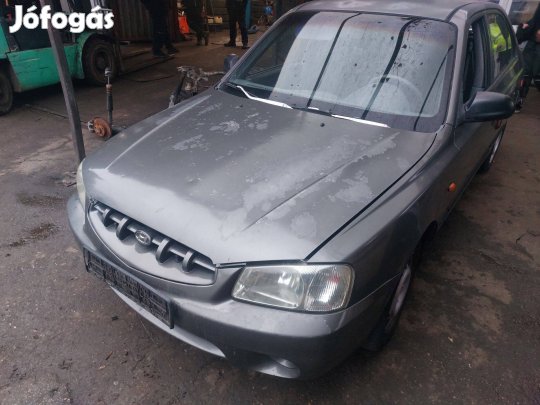 Hyundai Accent 1.5 alkatrészei