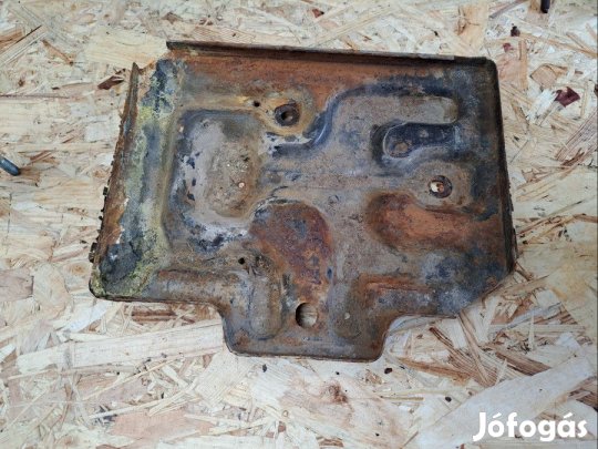 Hyundai Coupe (1997-2002) Akkumlátortartó