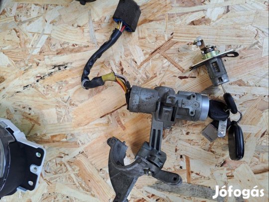 Hyundai Coupe (1997-2002) Gyújtáskapcsoló