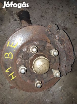 Hyundai H1 96-05 Bal Első Csonkállvány Kerékaggyal + Féknyereg