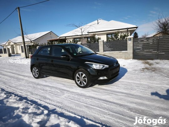 Hyundai I20 1.25i HP Elegant Ülés és kormány fűtés