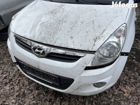 Hyundai I20 zárhíd hűtő sor motorháztető lámpa homlokfal 