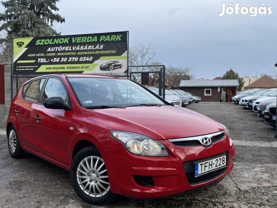 Hyundai I30 1.4 DOHC Classic Entry
