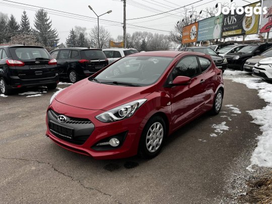 Hyundai I30 1.4i Life 106ezerkm.Vezetett szerví...