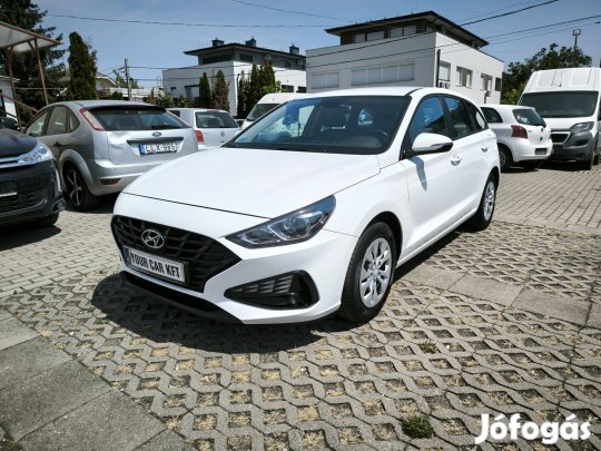 Hyundai I30 1.6 CRDi LP Life Újszerű Állapot!