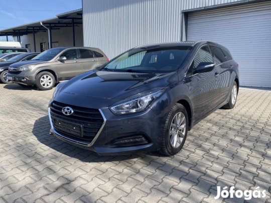 Hyundai I40 1.7 CRDi HP Executive DCT Vonóhorog...