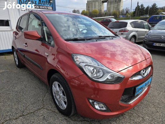 Hyundai IX20 1.6 DOHC Style Vonóhorog - Tolatók...