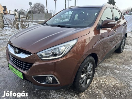 Hyundai IX35 1.6 GDi Summer Life Plus Szervizkönyv