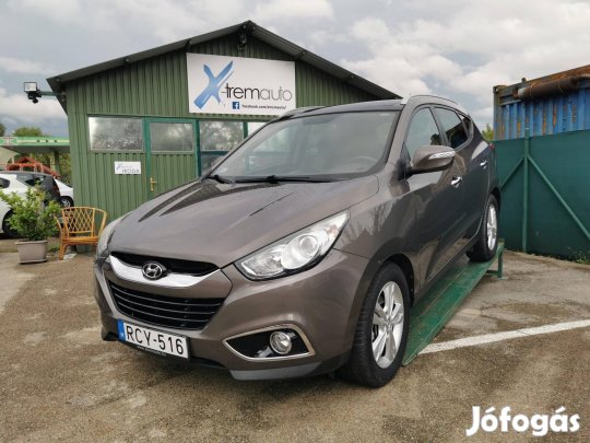 Hyundai IX35 2.0 CRDi HP Premium 4WD Karbantart...