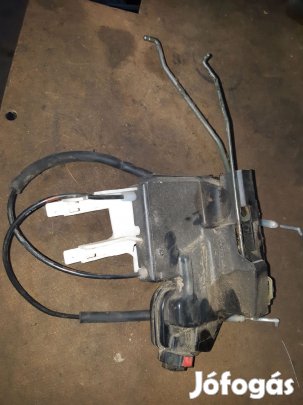 Hyundai Santa Fe Bal Első Ajtó Zárszerkezet + Központizár Motor