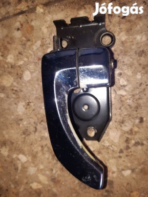 Hyundai Santa Fe Bal Hátsó Belső Ajtókilincs