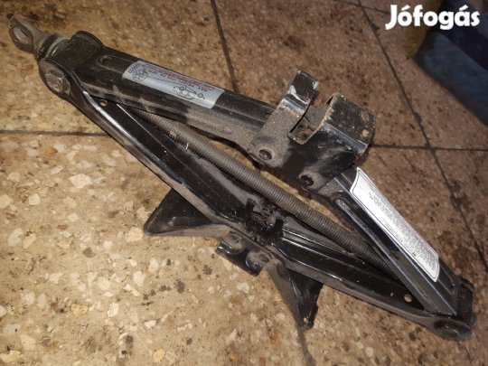 Hyundai Santa Fe Emelő