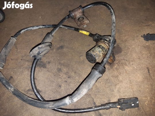 Hyundai Santa Fe Jobb Első ABS Jeladó