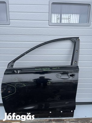 Hyundai Santafe 2019'-- b.e.ajtó , kis serült